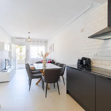 Orihuela Costa Апартаменты *